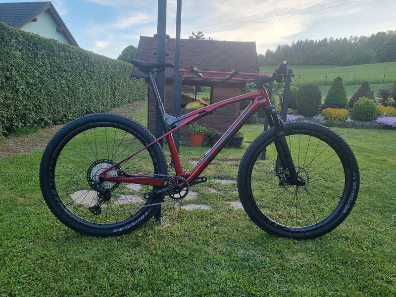 TREK Supercaliber 9.8 XT Gen 1