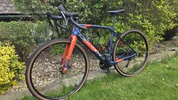 Karbonový gravel Rock Machine GravelRide CRB700 v záruce 