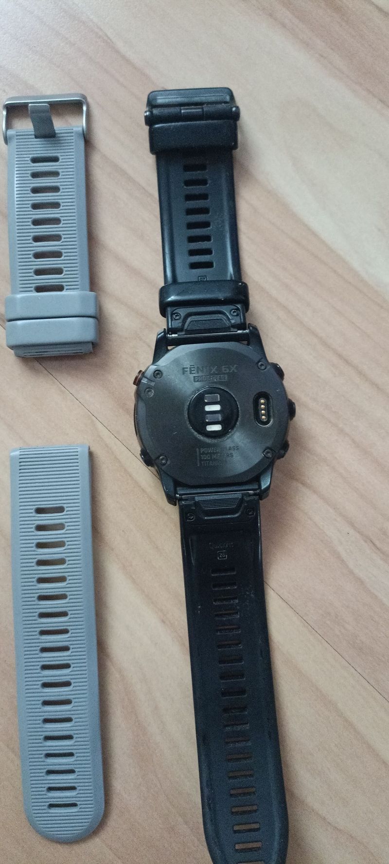 Prodám hodinky Garmin 6XPro solár 51mm