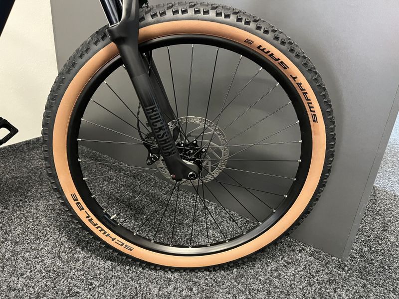 Cube Reaction Hybrid RACE 750 2024 NOVÉ EASY ENTRY