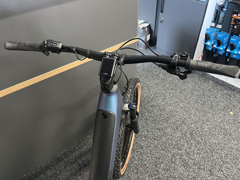 Cube Reaction Hybrid RACE 750 2024 NOVÉ EASY ENTRY