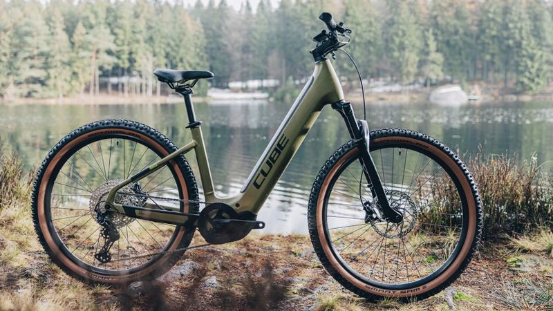 Cube Reaction Hybrid RACE 750 2024 NOVÉ