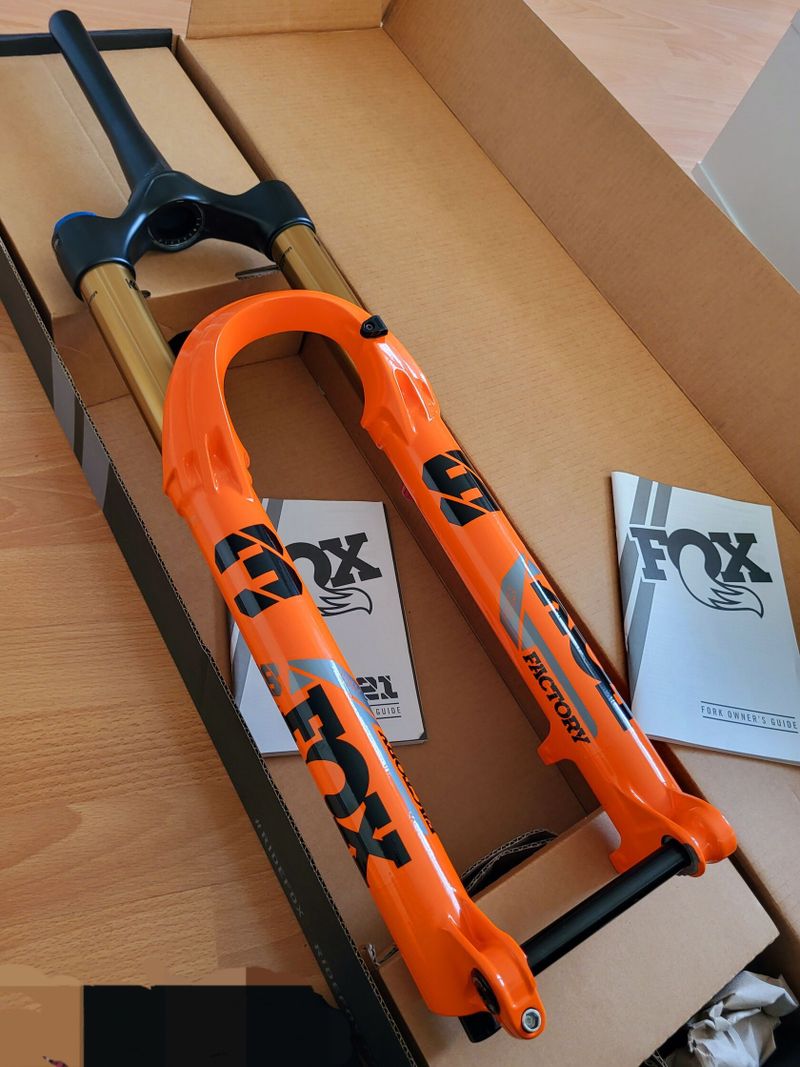 Nový Fox 38 Factory Grip2 VVC Upgrade Kit 29"/27,5"