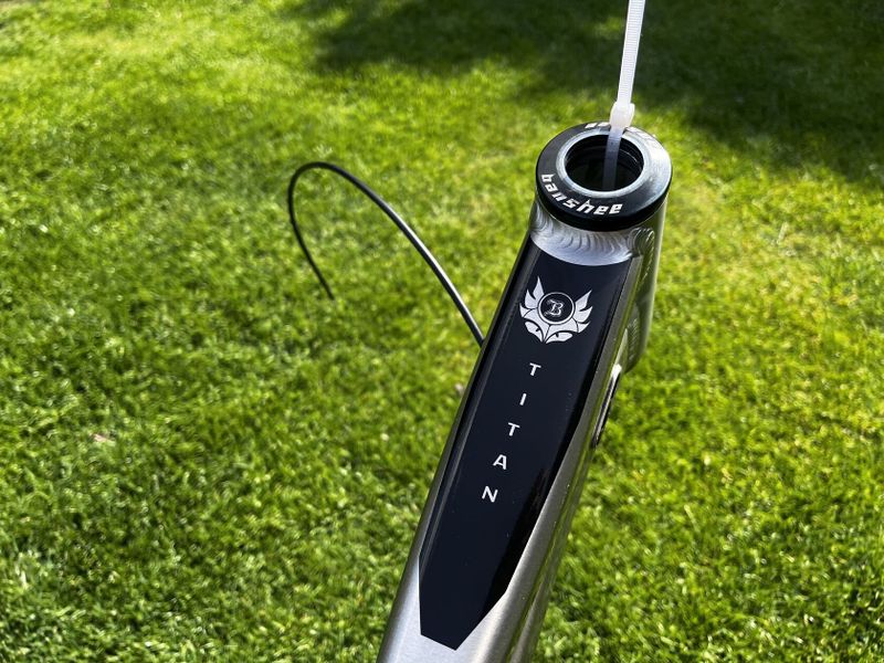 Rám BANHSEE TITAN M 2022