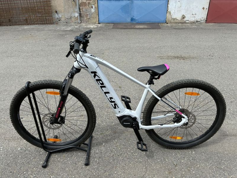 Dvě kola Kelly's Tayen R10 pánské a dámské