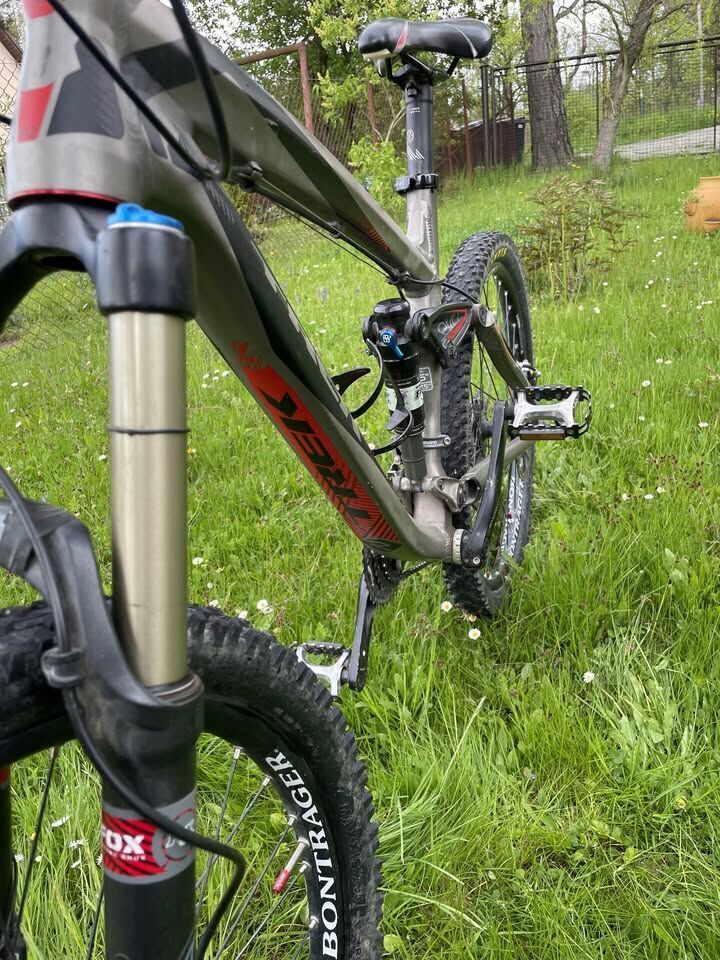 Trek Remedy 8