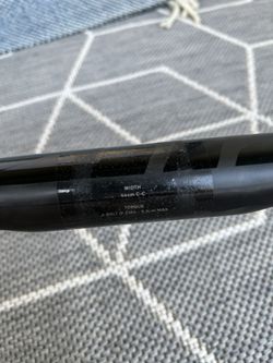 Karbon řidítka Zipp Sl 70 Ergo 440mm