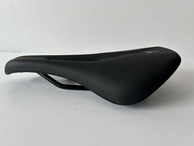 Nové sedlo Specialized Body Geometry POWER sport 143 mm 