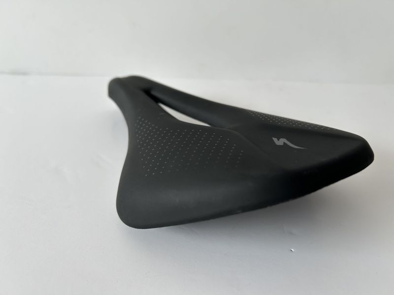 Nové sedlo Specialized Body Geometry POWER sport 143 mm 