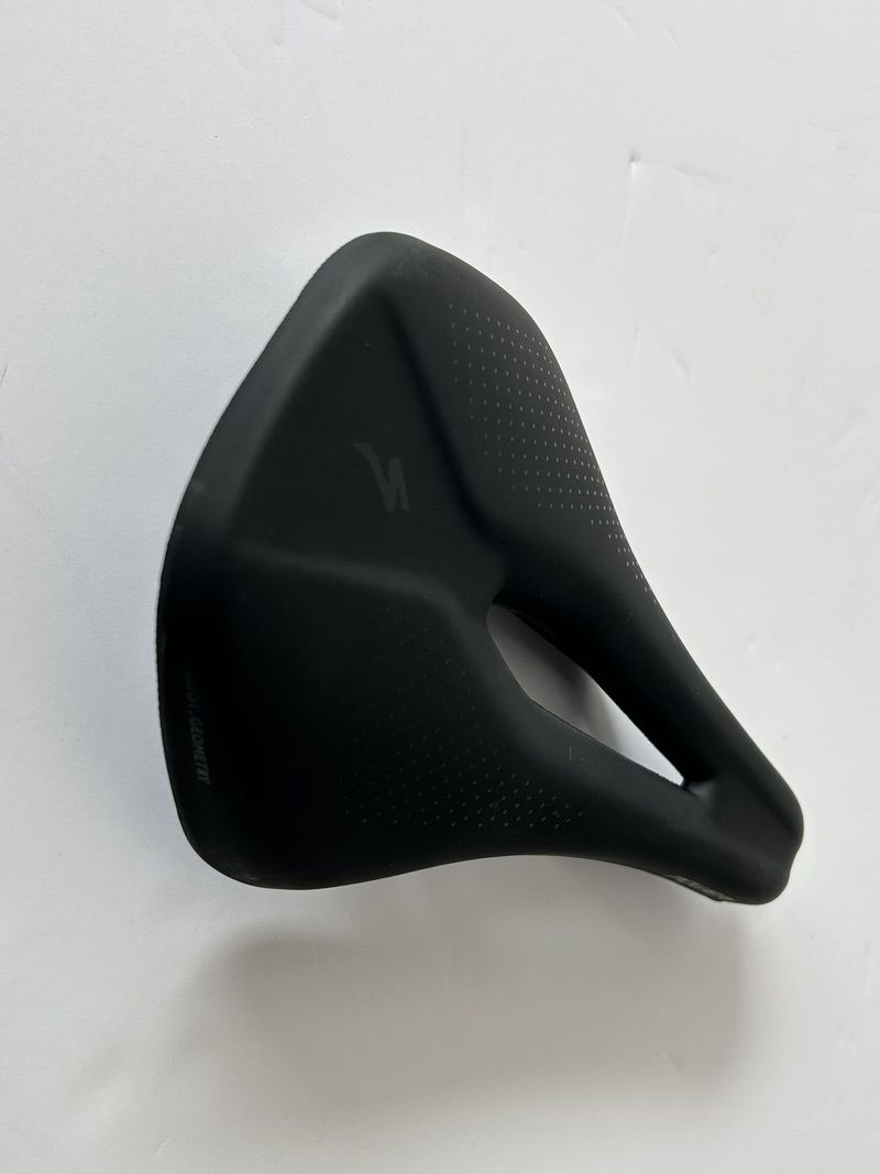 Nové sedlo Specialized Body Geometry POWER sport 143 mm 