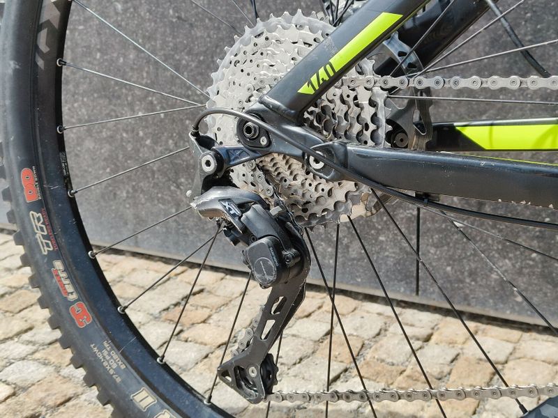 Cube Stereo 140 HPA 27,5" Race M