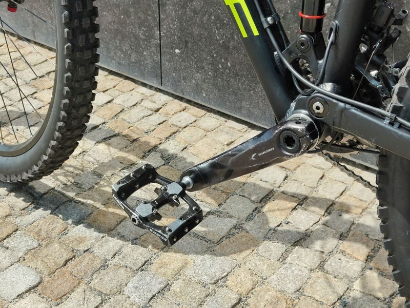 Cube Stereo 140 HPA 27,5" Race M