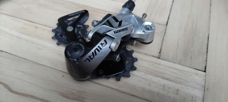 Sram Rival 1