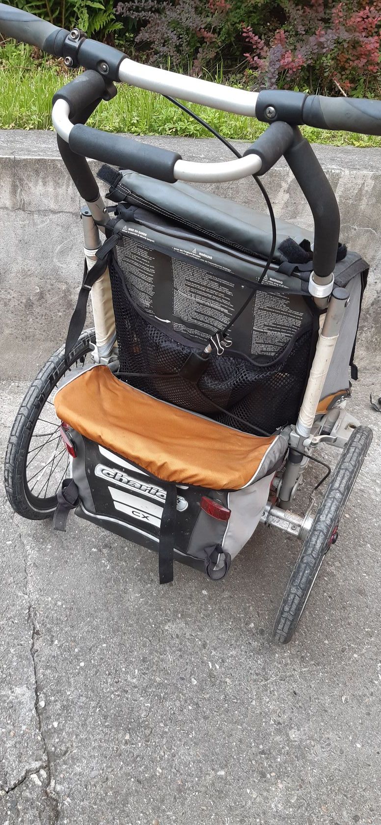 CHARIOT CX 1 - odpružený dětský vozík za kolo