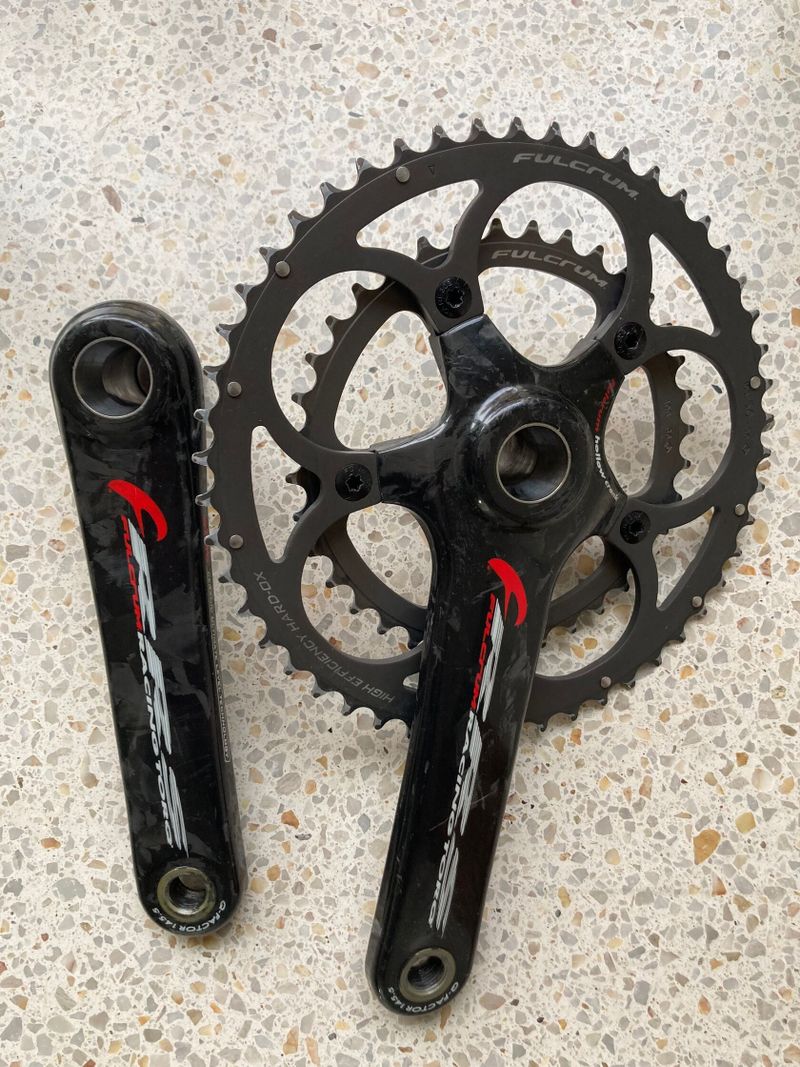 Kliky Campagnolo Super record 11s, OEM Fulcrum, 175mm, 50/36. Včetně misek