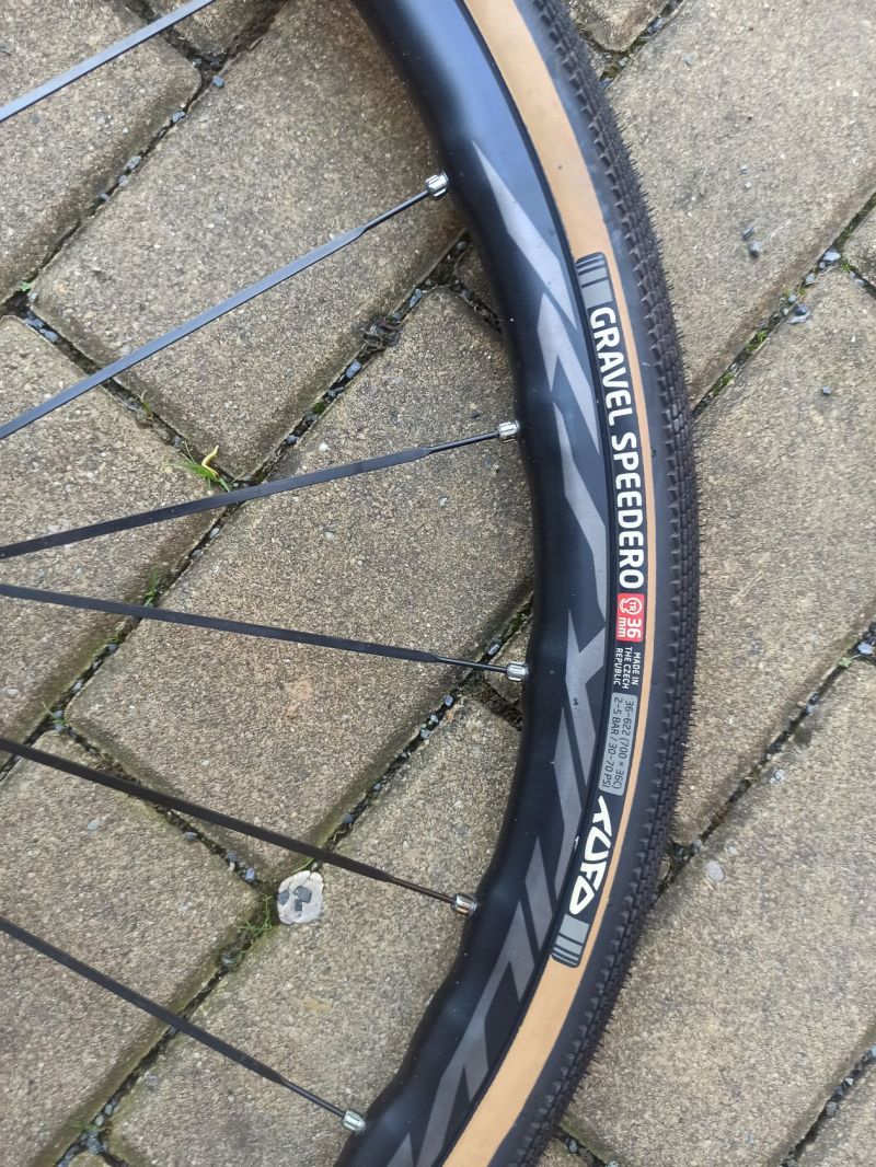 Set Mavic Ksyrium disc s pneu Tufo Speedero
