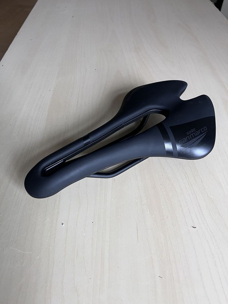 Silniční sedlo Selle San Marco Aspide Short Wide 155 mm