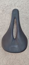 Karbonové sedlo 240x140mm
