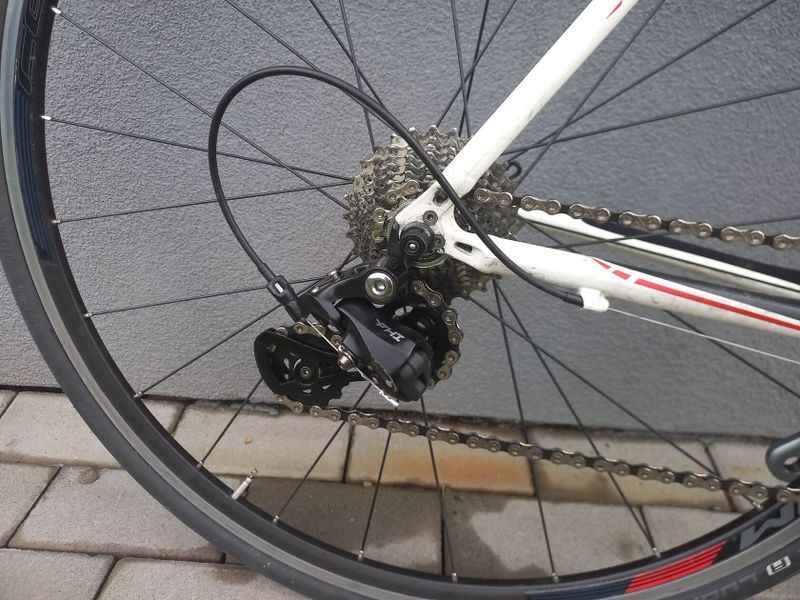 Silniční kolo Merida Alu, 2 x 10 sp., připraveno na sezonu
