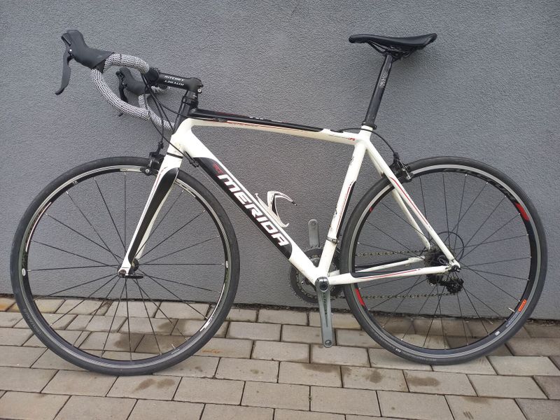 Silniční kolo Merida Alu, 2 x 10 sp., připraveno na sezonu