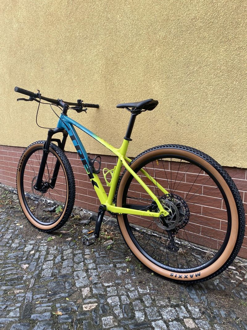 Trek X-Caliber 9 Horské kolo
