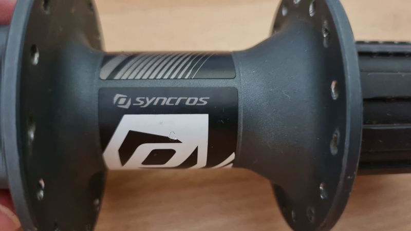 Náboj Syncros TR 2.5 by Dt Swiss