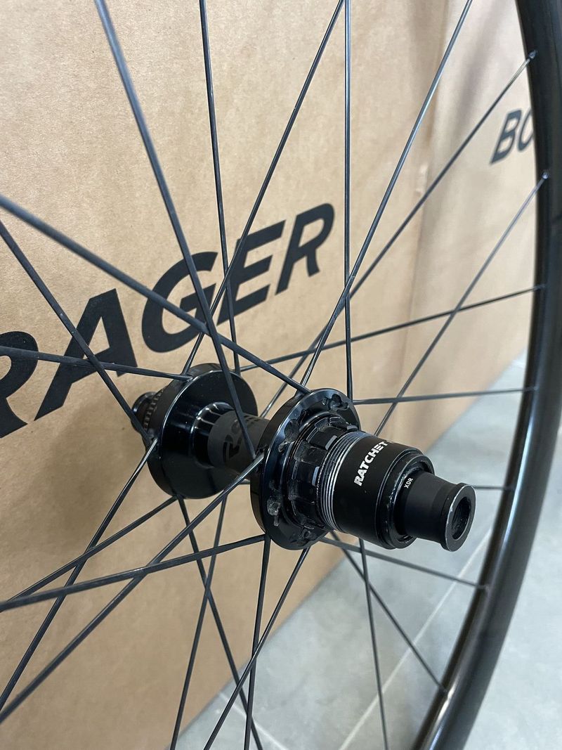 Silniční kola Bontrager Aeolus RSL 37 TLR