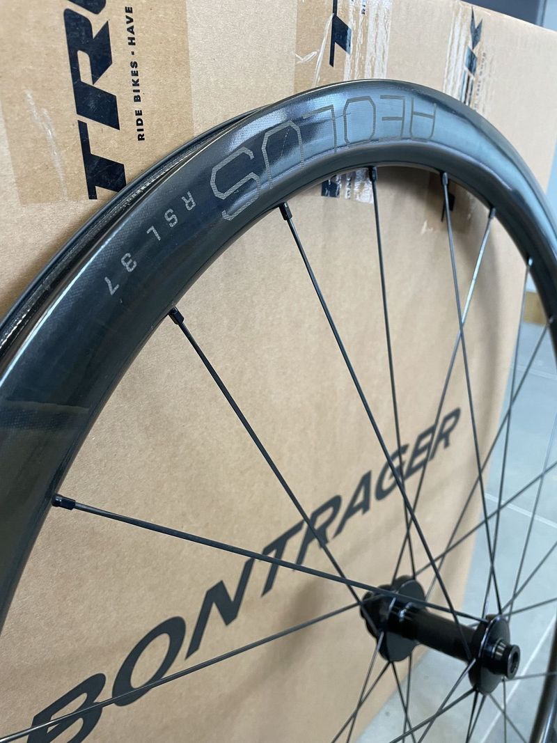 Silniční kola Bontrager Aeolus RSL 37 TLR
