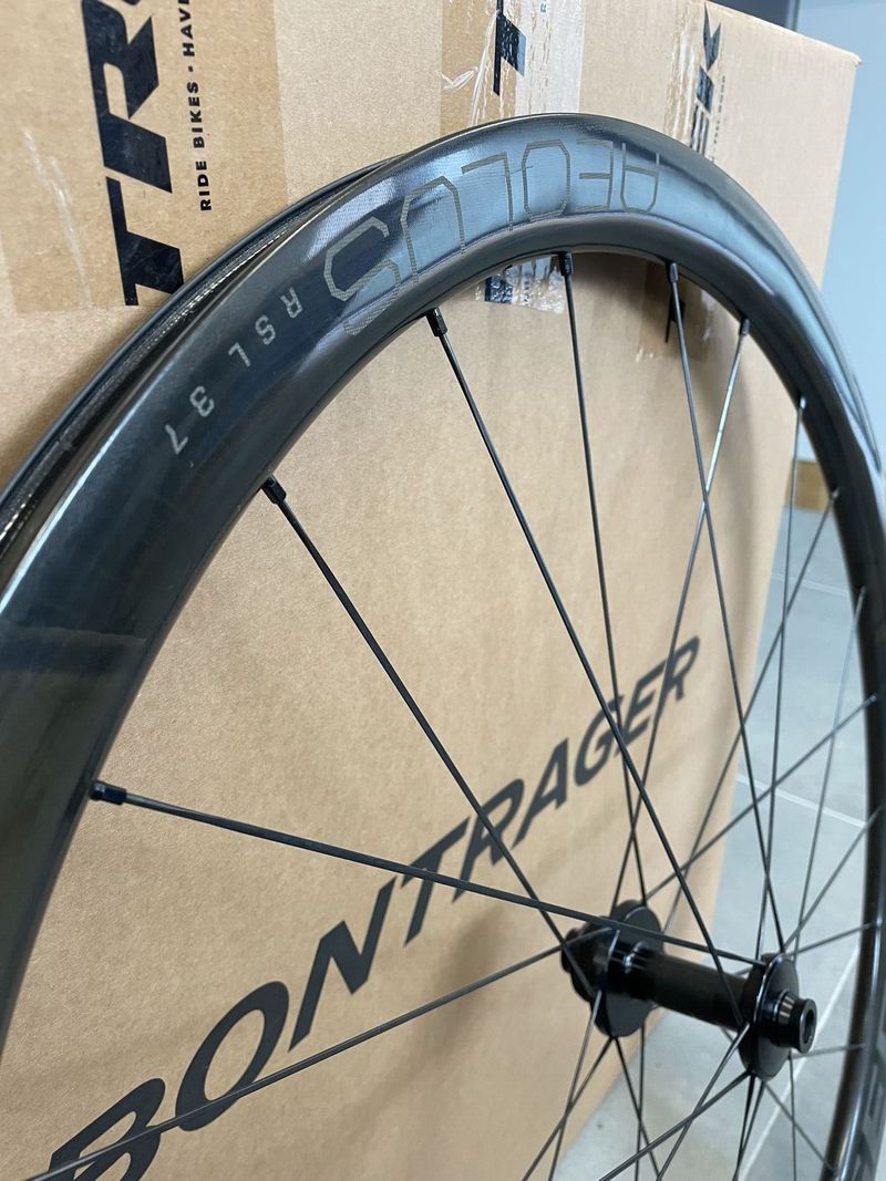Silniční kola Bontrager Aeolus RSL 37 TLR