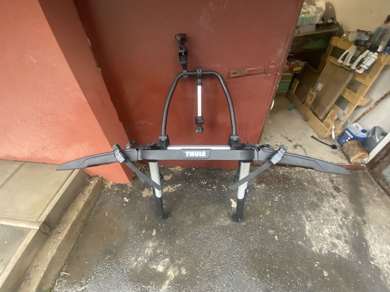 Thule OutWay Platform plošinový nosič kol na zadní dveře pro 2 kola černá/aluminium