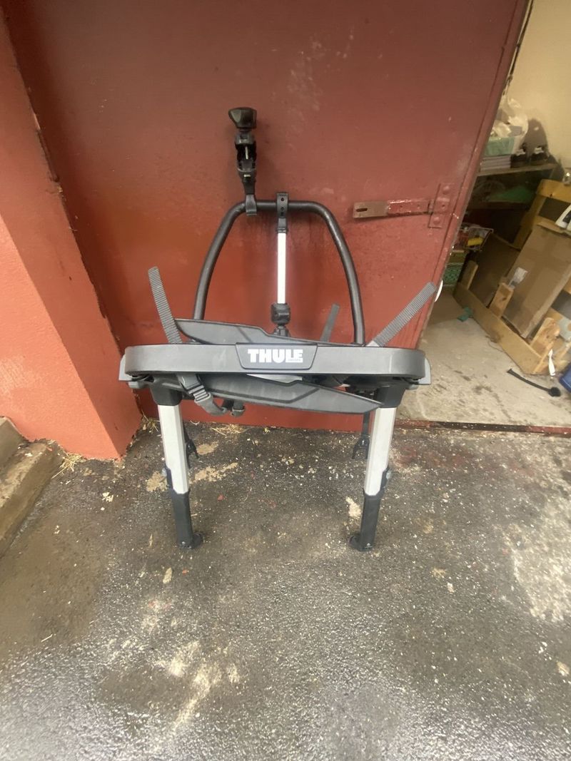 Thule OutWay Platform plošinový nosič kol na zadní dveře pro 2 kola černá/aluminium