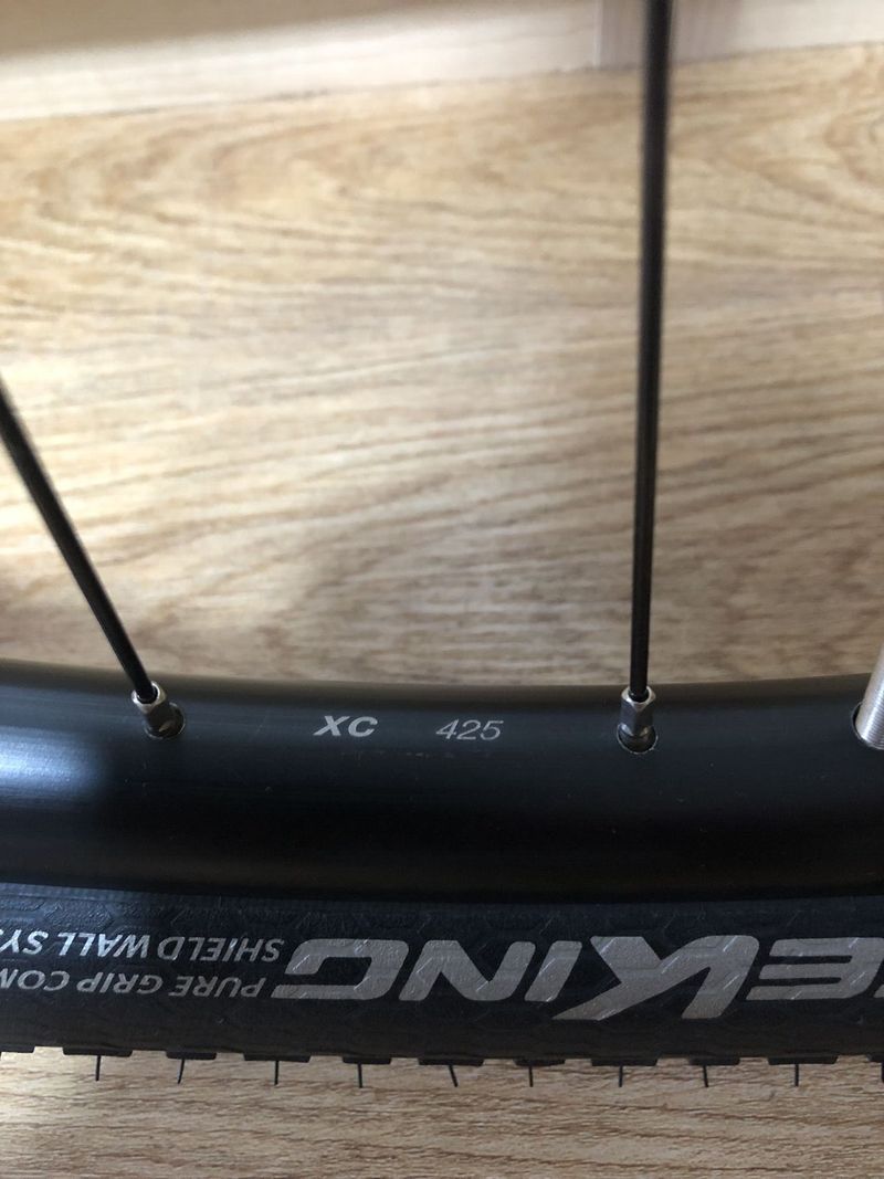 Komplet zapletená kola Mavic XC 425 