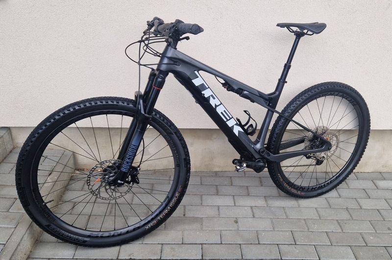 Trek E-caliber, velikost rámu L 