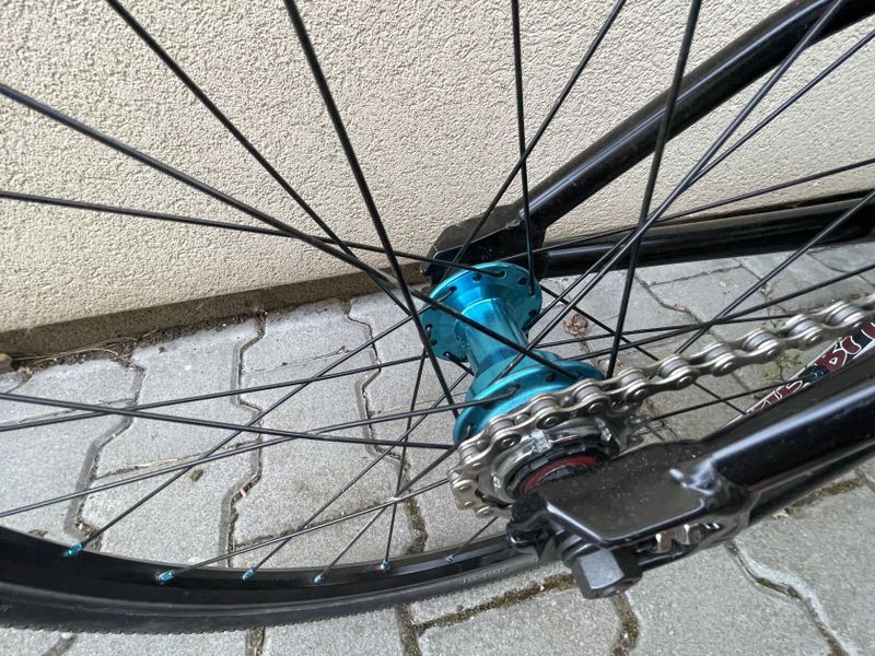 Bikros HARO vel. Expert