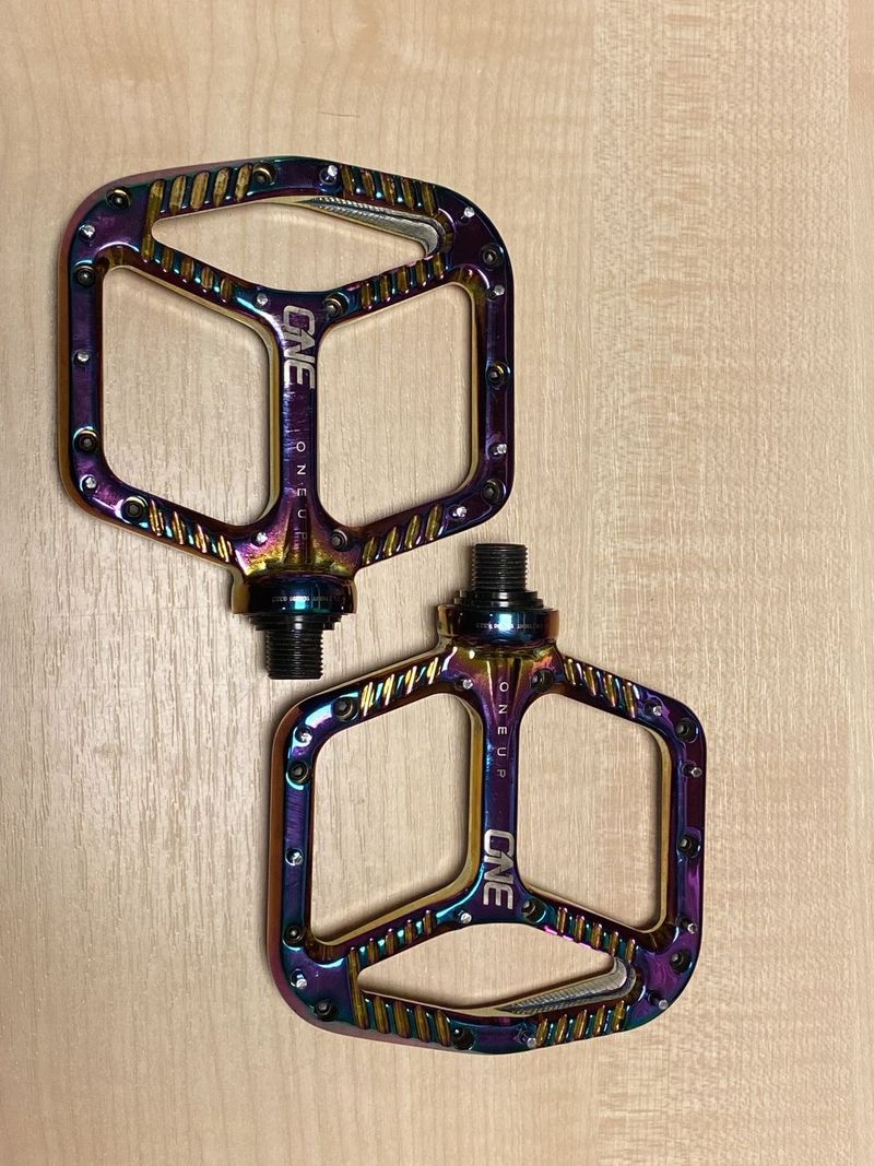 Pedály OneUp Flat Pedal Aluminium