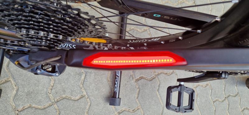 Celoodpružené elektrokolo Bianchi E-SUV Adventure