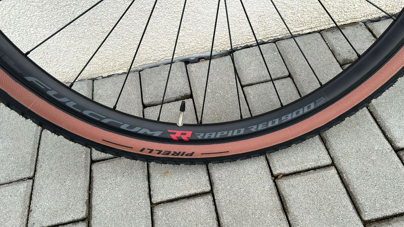 Zapletená gravel kola FULCRUM