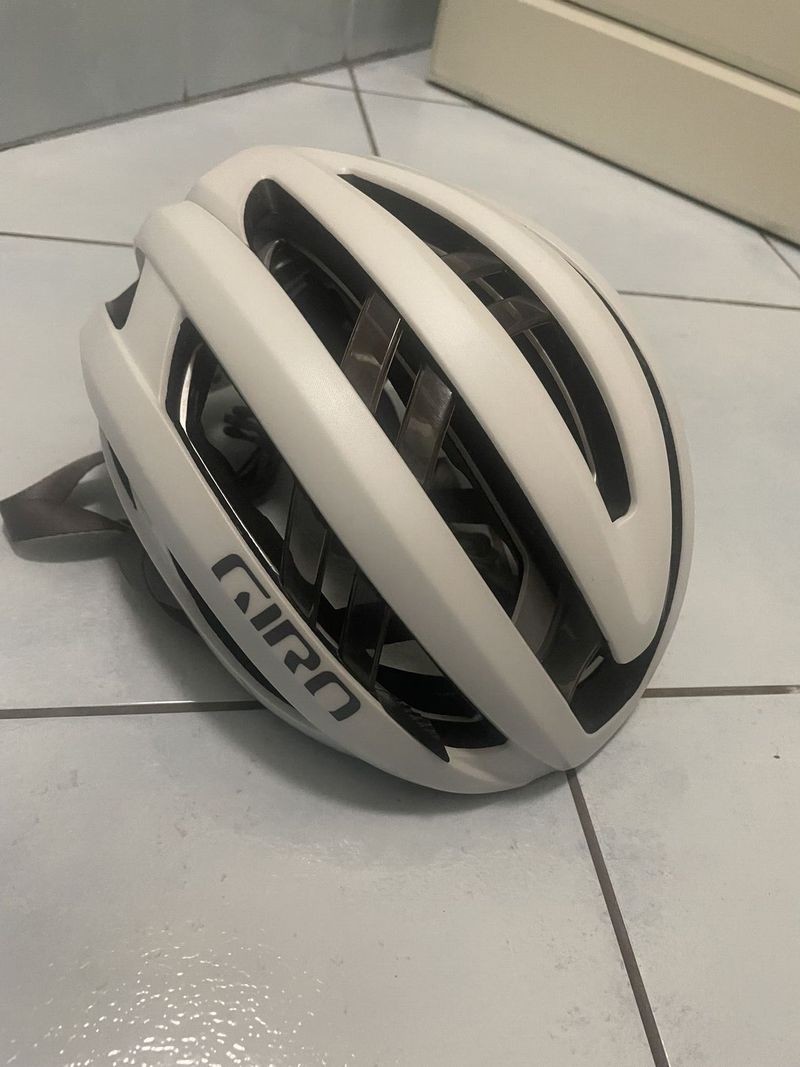 Helma GIRO