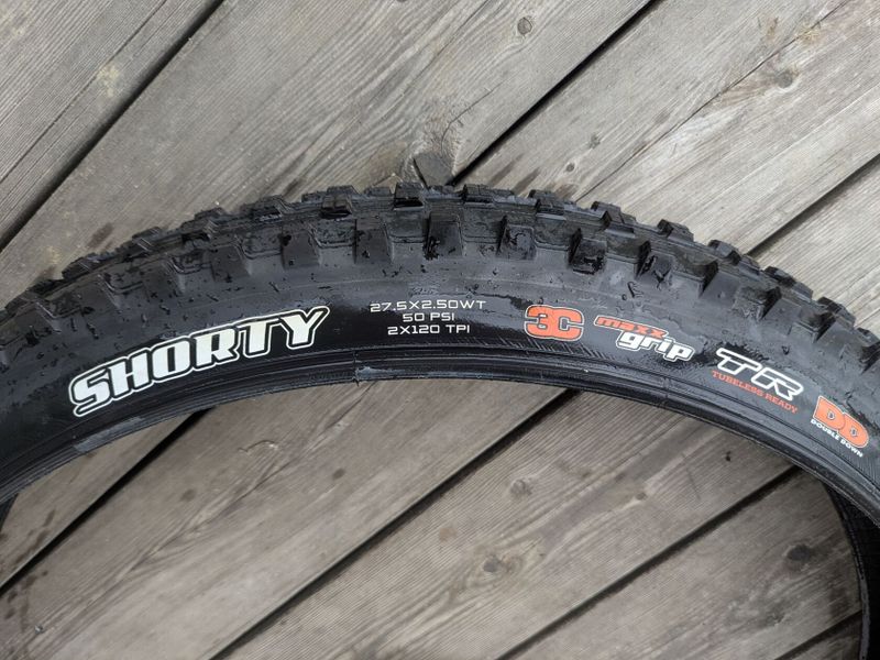 Maxxis Shorty + Minion DHF 27.5x1.5