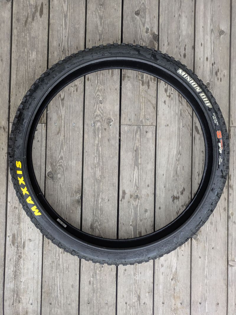 Maxxis Shorty + Minion DHF 27.5x1.5