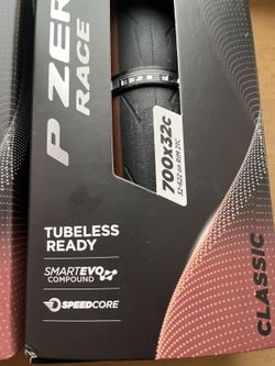 P ZERO™ Race TLR Classic, 32-622, SPEEDCore, 120 tpi, SmartEVO, Classic plášť
