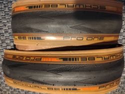 Prodám pláště Schwalbe Pro ONE Addix Race V-Guard tubeless easy transparent skin 28mm 2ks.
