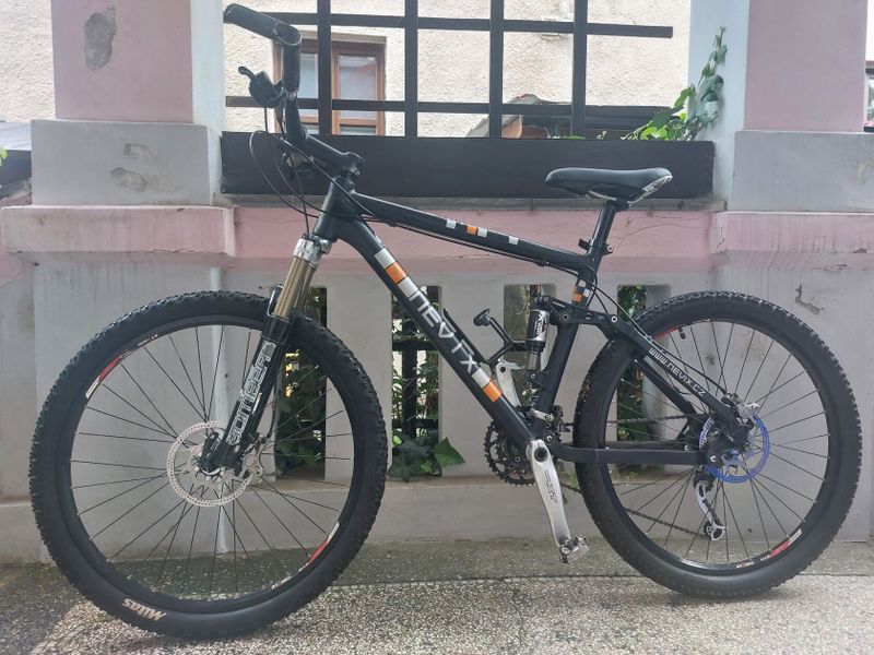 Prodám celopéro Specialized / Nevix