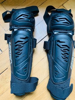 Chrániče kolen a holení Leatt Knee Shin Guard EXT 3.0 - enduro mtb, downhill , bmx a také ekolky 