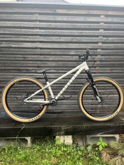 Commencal Absolut 26 L