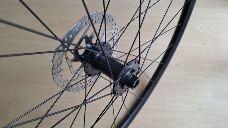 PRODÁM BONTRAGER Přední kolo Kovee Comp TLR Boost 29" MTB
