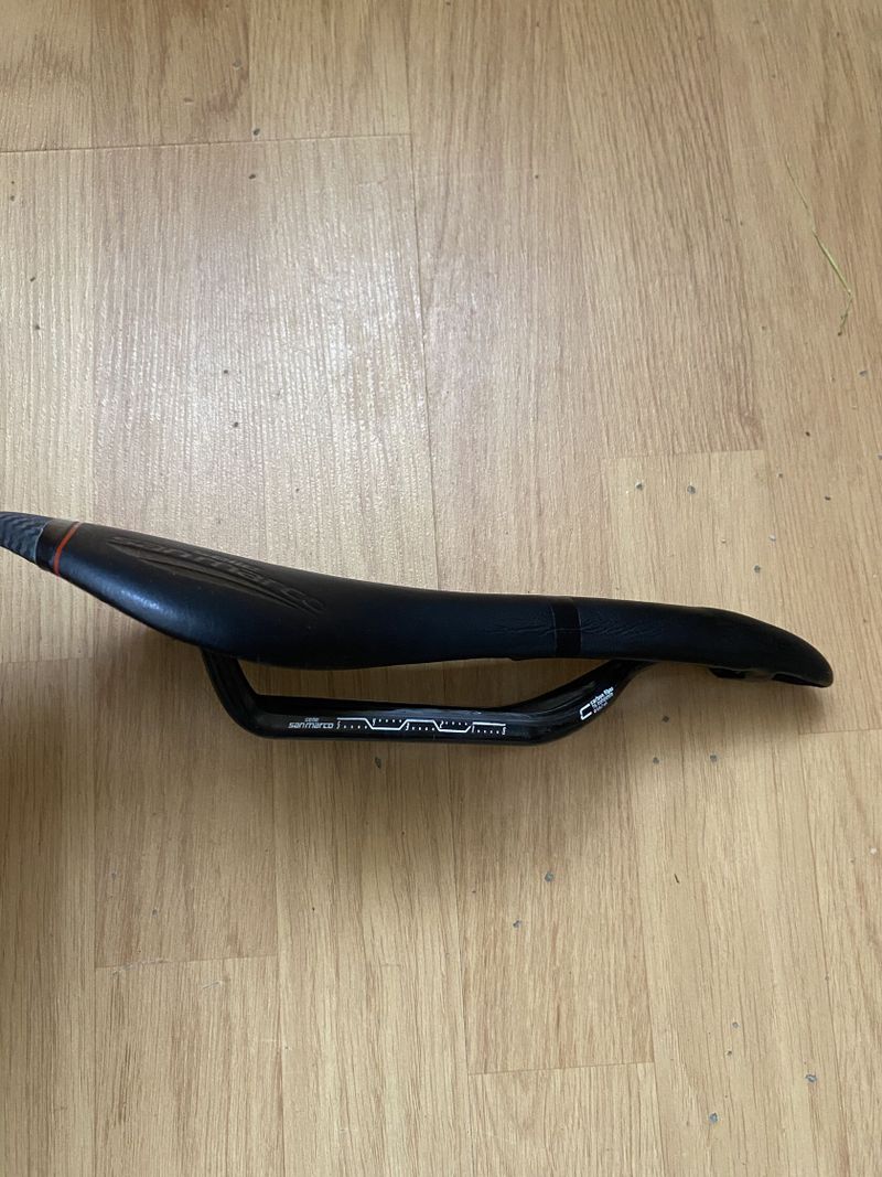 Selle San Marco Aspide Open-Fit Carbon FX Wide sedlo Black 2020