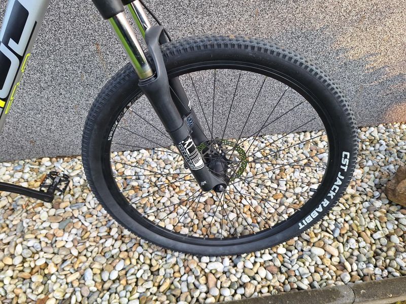 Horské kolo MRX SCUD 27,5" – Shimano Deore, výborný stav