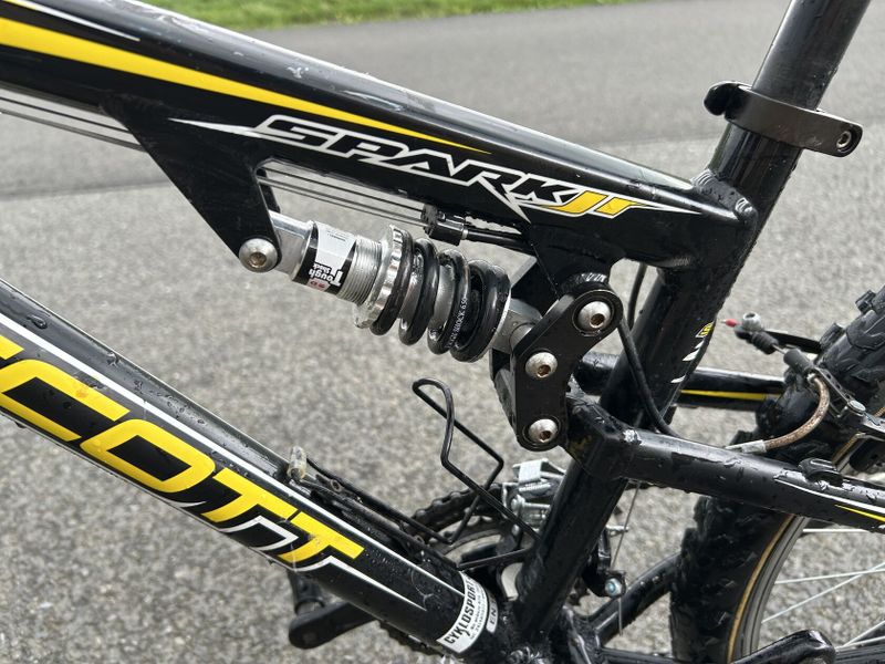Dětské kolo Scott Spark 24" 