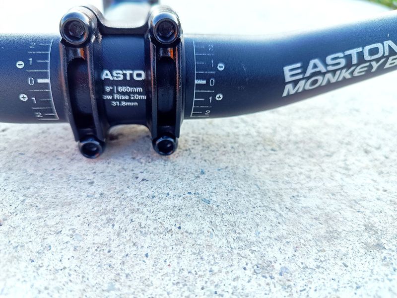 EASTON MONKEY BAR & SYNTACE F149
